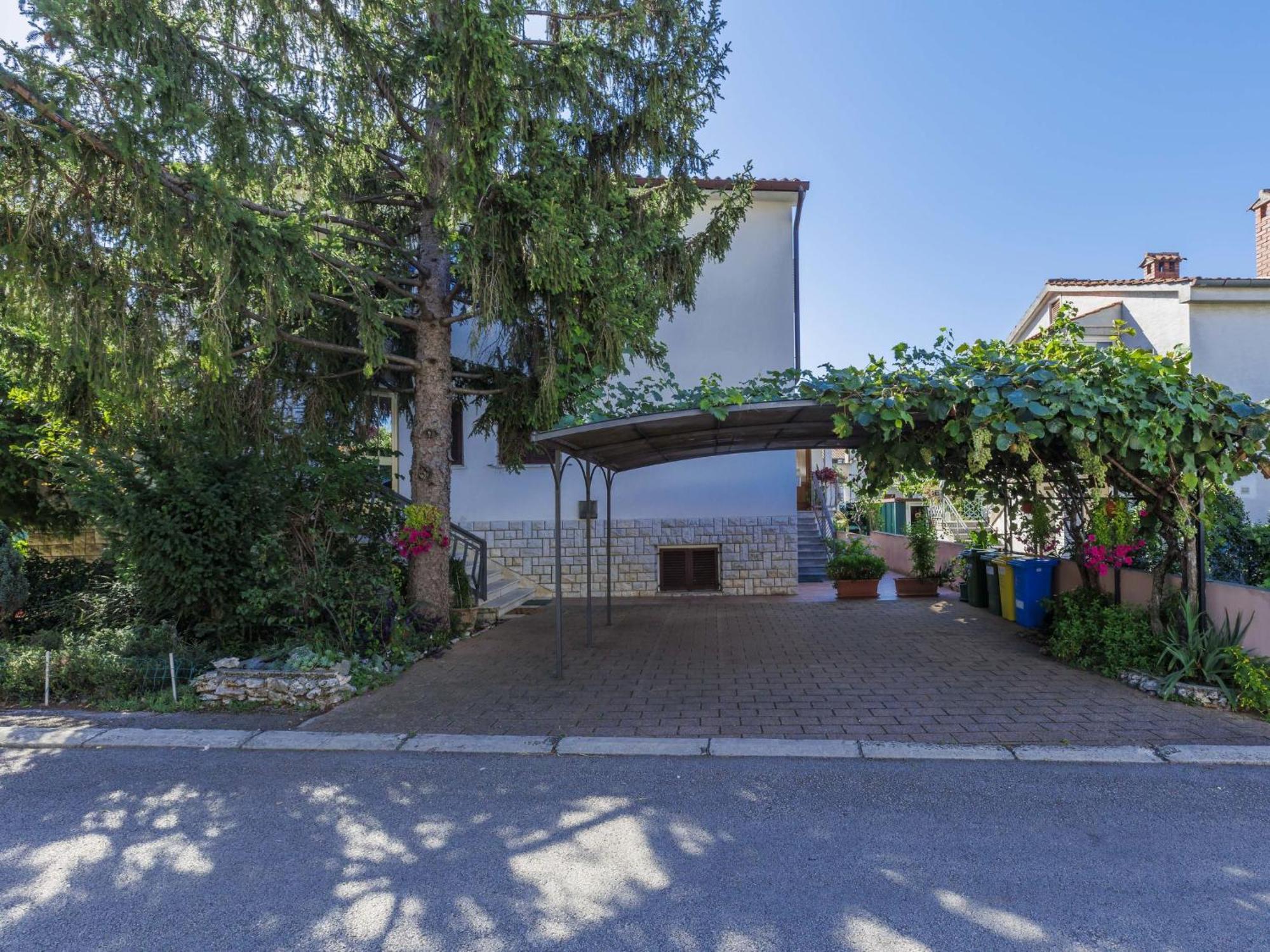 Apartment Ivanka Porec Bagian luar foto